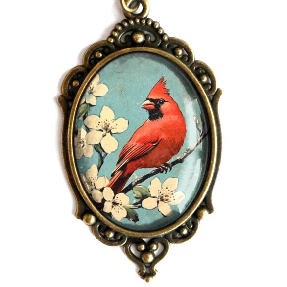 Retro Cardinal Bird Ornate Pendant Necklace - Oval Glass‎ Vintage Retro Jewelry - Picture 4 of 6
